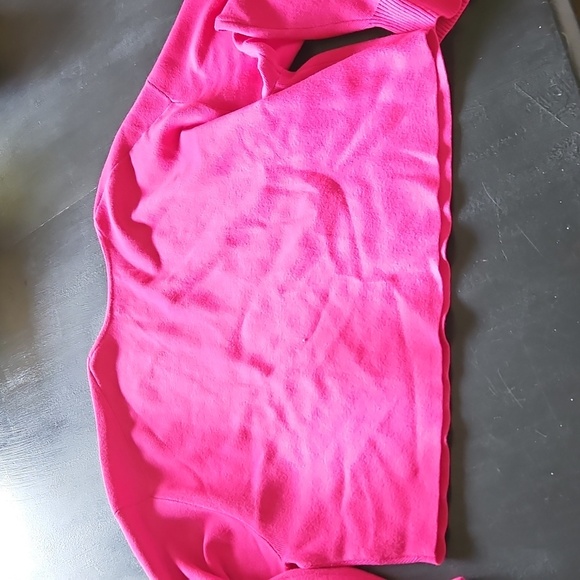 Vibrant Pink V-Neck Top - Picture 4 of 4